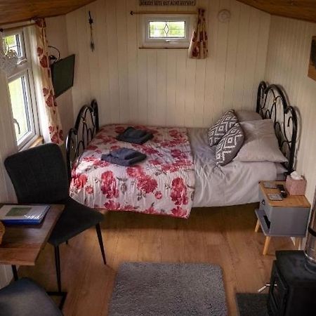 Maple Hut Four Acre Farm Otel Aylsham Dış mekan fotoğraf