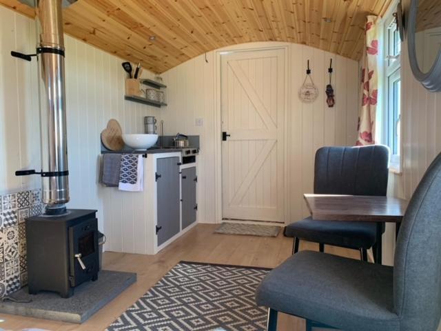 Maple Hut Four Acre Farm Otel Aylsham Dış mekan fotoğraf