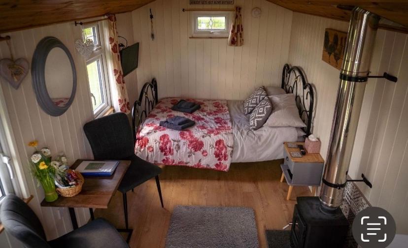Maple Hut Four Acre Farm Otel Aylsham Dış mekan fotoğraf